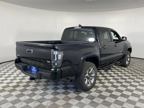 Used 2019 Toyota Tacoma Limited AWD/4WD image 23