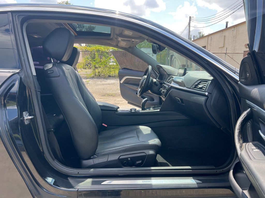 Used 2014 BMW 428i Coupe w/ Technology Package RWD image 10