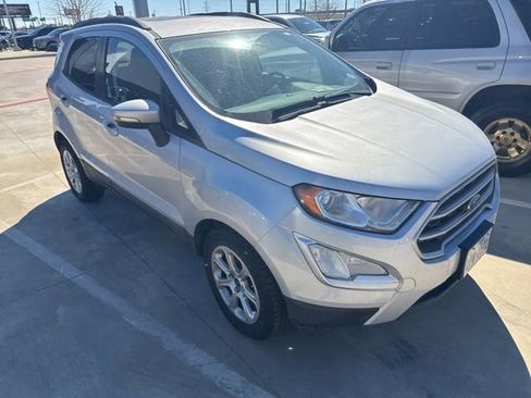 Used 2018 Ford EcoSport SE w/ SE Convenience Package FWD image 4