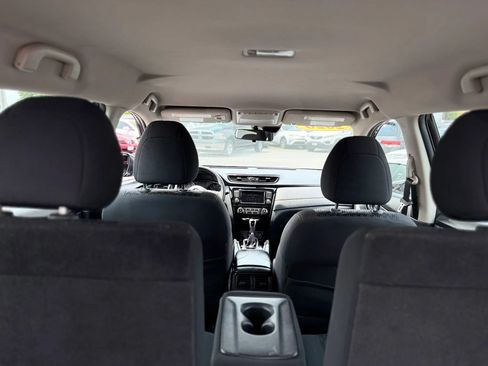 Used 2020 Nissan Rogue S AWD/4WD image 7
