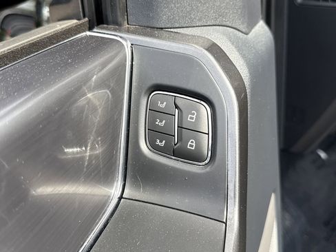Used 2021 Ford F150 Lariat AWD/4WD image 18