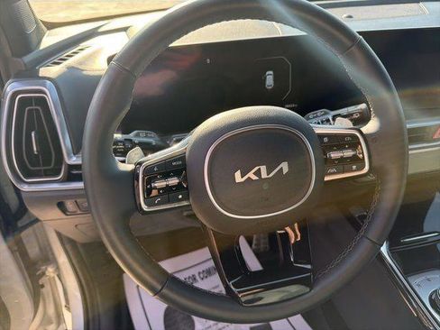 Used 2025 Kia Sorento SX Prestige image 13