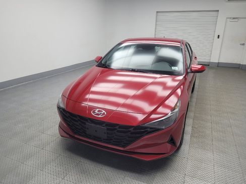 Used 2022 Hyundai Elantra SEL image 15