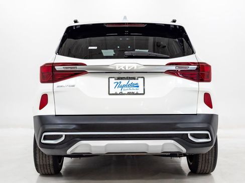 Used 2023 Kia Seltos EX image 30