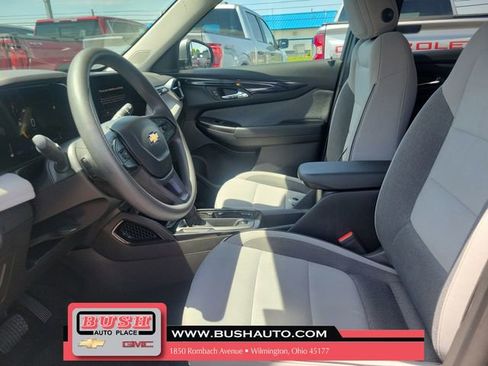 Used 2024 Chevrolet TrailBlazer LT FWD image 16