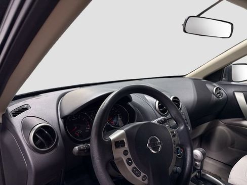 Used 2011 Nissan Rogue SV image 9