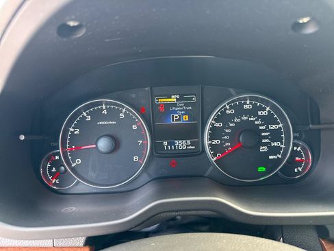 Used 2014 Subaru Outback 2.5i Limited AWD/4WD image 36