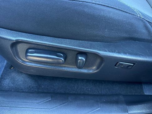 Used 2022 Toyota Tacoma TRD Off-Road image 31