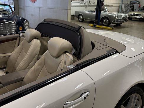 Used 2008 Mercedes-Benz SL 550 image 45