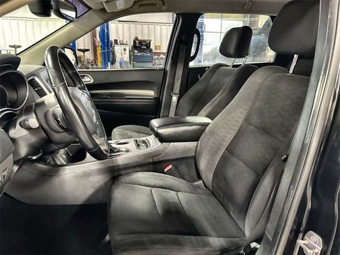 Used 2020 Dodge Durango SXT image 12
