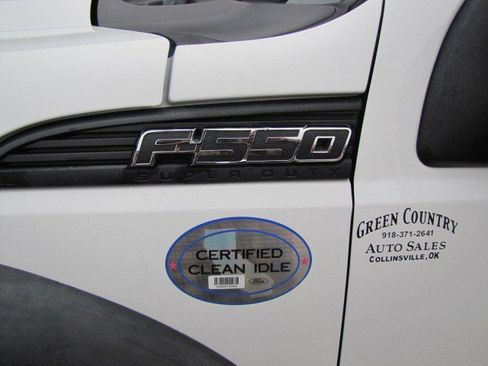 Used 2015 Ford F550 2WD Regular Cab Super Duty image 19