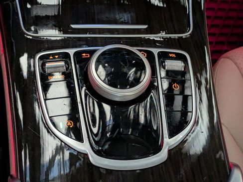 Used 2021 Mercedes-Benz C 300 Sedan image 26