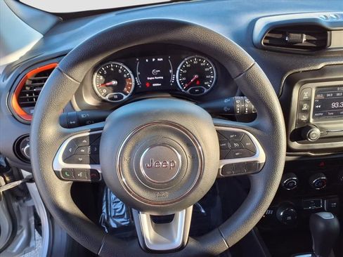 Used 2020 Jeep Renegade Sport image 22