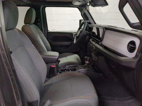 Certified 2025 Jeep Wrangler Unlimited Sport AWD/4WD image 31