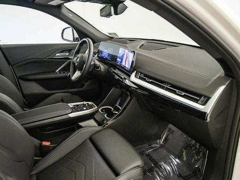 Used 2026 BMW X2 xDrive28i w/ Technology Package AWD/4WD image 15