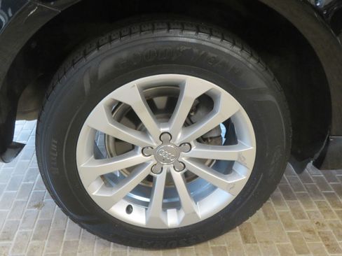 Used 2015 Audi Q5 2.0T Premium Plus w/ Technology Package AWD/4WD image 9