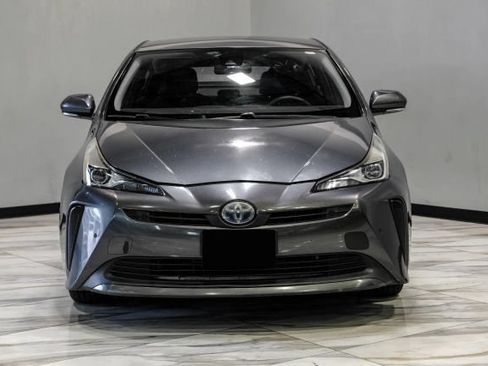 Used 2020 Toyota Prius LE FWD image 7