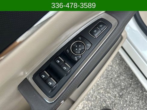 Used 2020 Lincoln Continental AWD w/ Convenience Package image 11