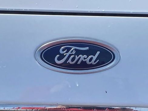 Used 2020 Ford Fusion SE FWD image 28