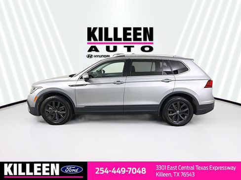Used 2024 Volkswagen Tiguan SE FWD image 4