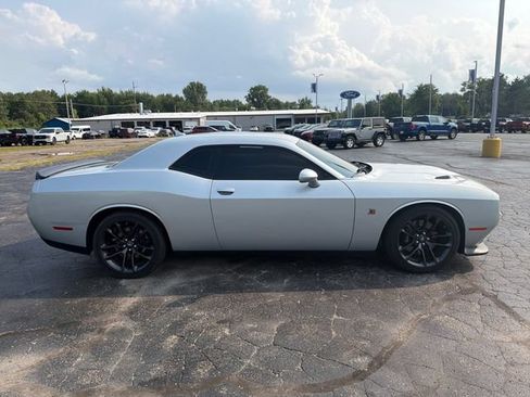 Used 2020 Dodge Challenger R/T Scat Pack RWD image 8