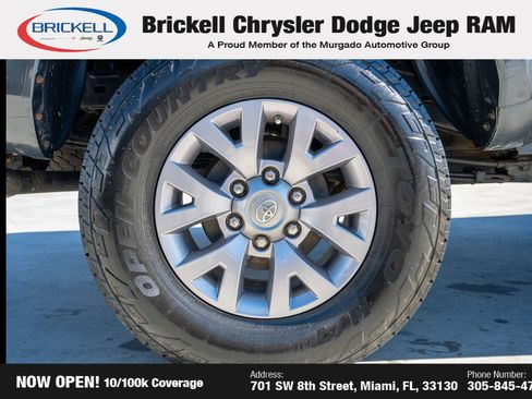 Used 2017 Toyota Tacoma SR5 w/ Tow Package image 33