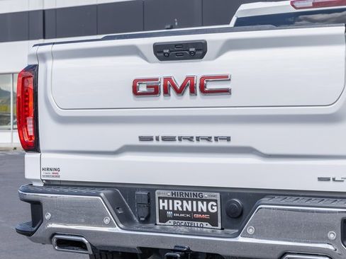 Used 2022 GMC Sierra 1500 SLT w/ SLT Convenience Package image 22