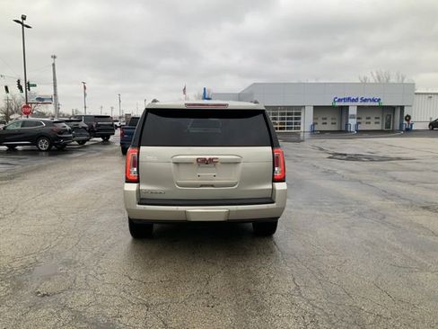 Used 2017 GMC Yukon SLT image 8