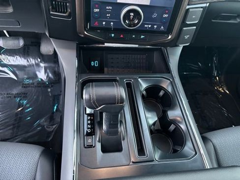 Used 2024 Ford F150 Lightning Lariat image 22