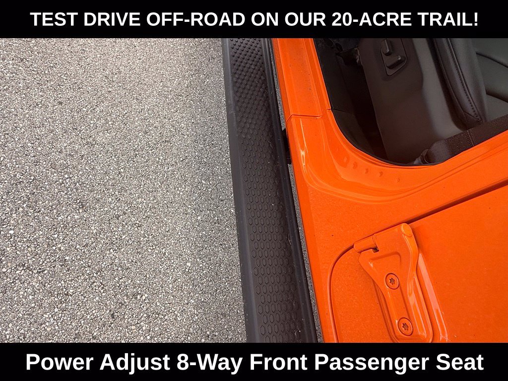 New 2026 Jeep Wrangler Unlimited Sahara AWD/4WD image 30