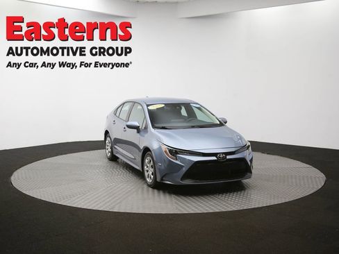 Used 2022 Toyota Corolla LE image 47