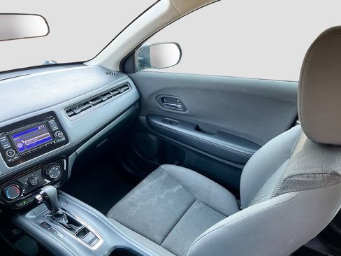 Used 2019 Honda HR-V LX image 21