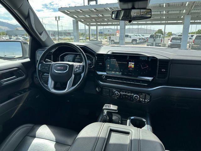 Used 2022 GMC Sierra 1500 Elevation w/ Elevation Premium Package AWD/4WD image 31