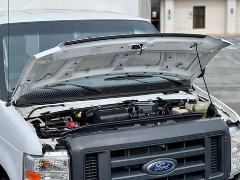 Used 2021 Ford E-350 and Econoline 350 Super Duty w/ Power Windows & Locks Group image 30
