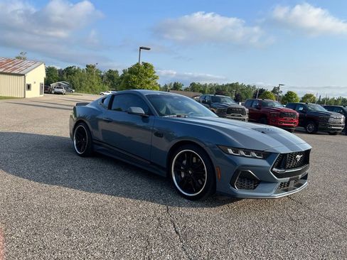 Used 2024 Ford Mustang GT RWD image 13