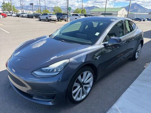Used 2018 Tesla Model 3 Mid Range image 3