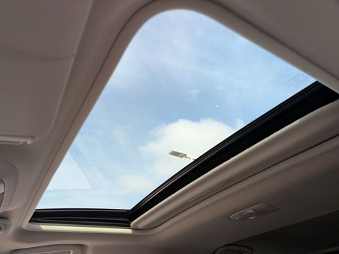 Used 2025 Subaru Crosstrek 2.0i Premium image 26