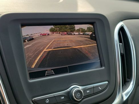 Used 2024 Chevrolet Equinox LT AWD/4WD image 31