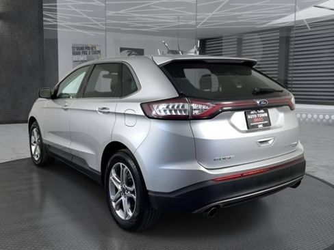 Used 2018 Ford Edge Titanium AWD/4WD image 7
