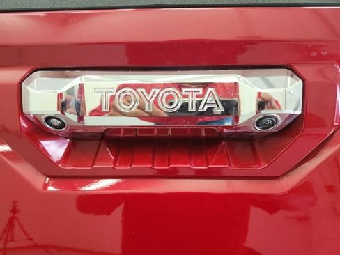 Certified 2025 Toyota Tundra Limited w/ Power Package AWD/4WD image 34