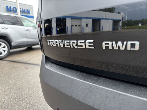 Used 2023 Chevrolet Traverse LT AWD/4WD image 33