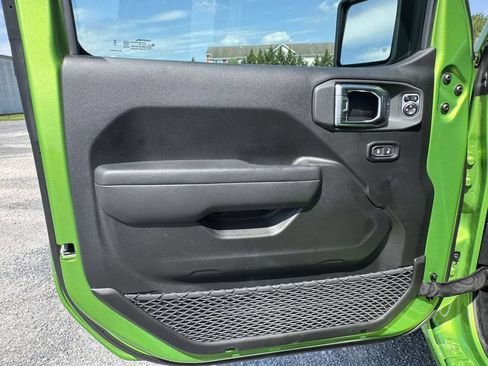 Used 2026 Jeep Wrangler Unlimited Sport AWD/4WD image 25