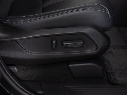 Used 2023 Honda Pilot Touring image 28
