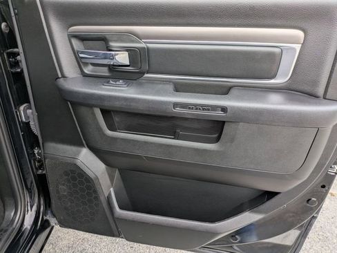 Used 2024 RAM 1500 Classic Warlock image 27