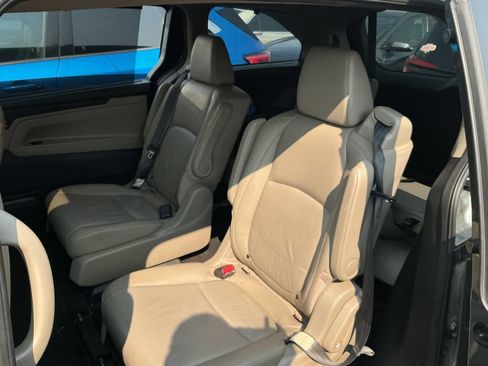 Used 2018 Honda Odyssey EX-L image 8