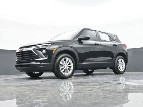 New 2026 Chevrolet TrailBlazer LS w/ LS Convenience Package FWD image 46