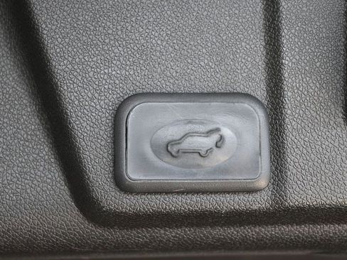 Used 2014 Chevrolet Traverse LT AWD/4WD image 18