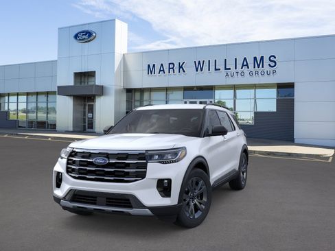 New 2026 Ford Explorer Active AWD/4WD image 2