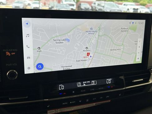 Used 2026 Toyota Sienna XLE FWD image 29