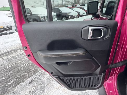 Used 2024 Jeep Wrangler Rubicon 392 image 27